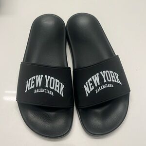 Balenciaga pool slide size 8